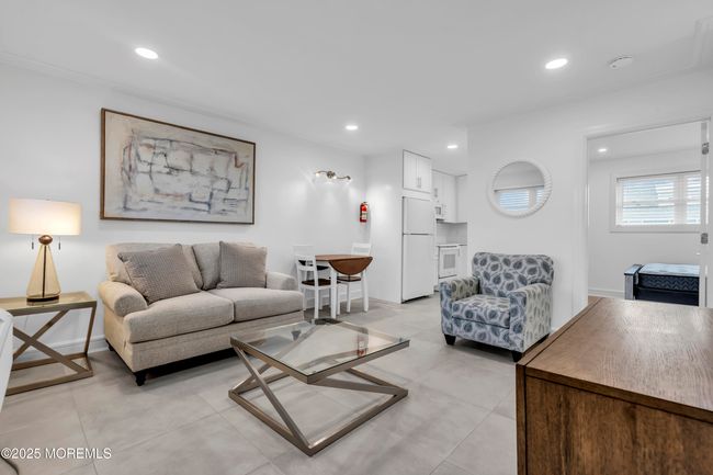 12 - 548 Ocean Blvd, Condo with 1 bedrooms, 1 bathrooms and null parking in Long Branch NJ | Image 4