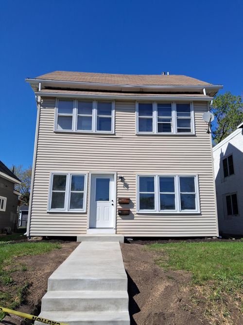 1611 Carroll Ave, Saint Paul, MN, 55104-5348 | Card Image