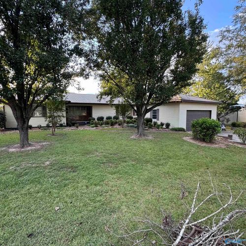 303 Auburn St, Centre, AL, 35960-1107 | Card Image