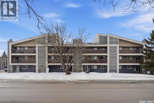425 115th St E, Saskatoon, SK, S7N2E5 | Card Image