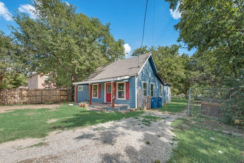Sparks St, Alvarado, TX 76009