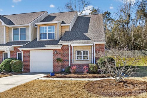 312 Valley Brook Ln Se, Concord, NC, 28025-3688 | Card Image