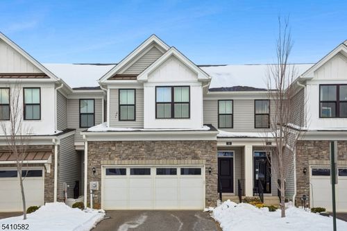 26 Wisteria Ct, Monroe Twp, NJ, 08831-7304 | Card Image
