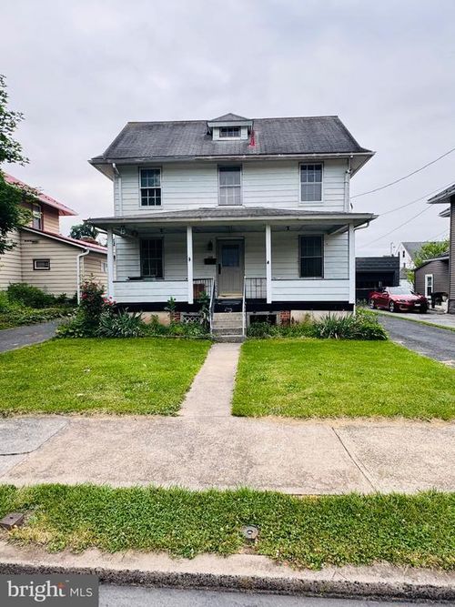 224 7th Ave, BURNHAM, PA, 17009-1437 | Card Image