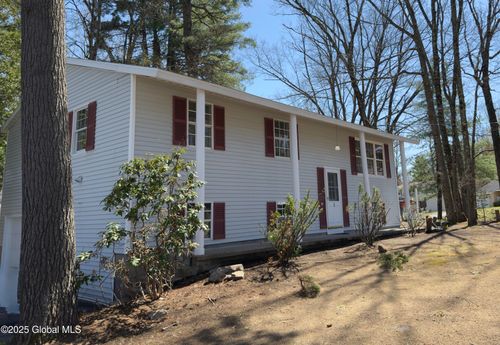 1 Orenda Spring Dr, Saratoga Springs, NY, 12866-8817 | Card Image