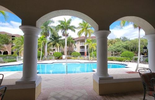 304-6533 Emerald Dunes Dr, West Palm Beach, FL, 33411-2772 | Card Image