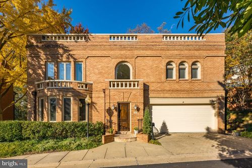 4616 Foxhall Cres Nw, WASHINGTON, DC, 20007-1061 | Card Image