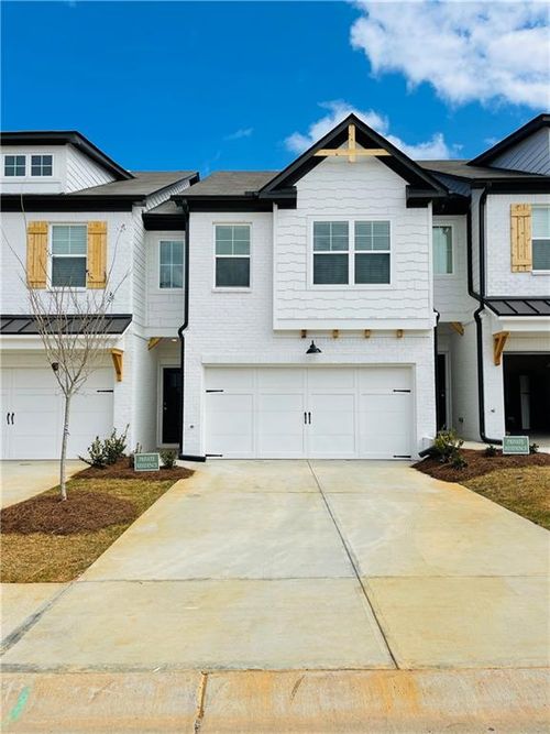 72 Garrison Dr, Winder, GA, 30680-7318 | Card Image