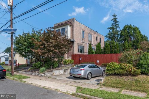 5313 Royal Ave, PENNSAUKEN, NJ, 08109-1035 | Card Image