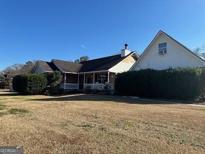 1401 Buckingham Court, House other with 3 bedrooms, 2 bathrooms and null parking in Statesboro GA | Image 1