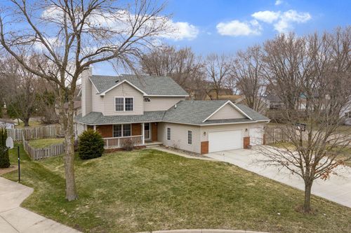 2050 Willow Ridge Pl Ne, Owatonna, MN, 55060-1300 | Card Image