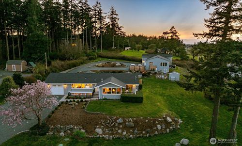1387 Scenic Heights Rd, Oak Harbor, WA, 98277-7617 | Card Image