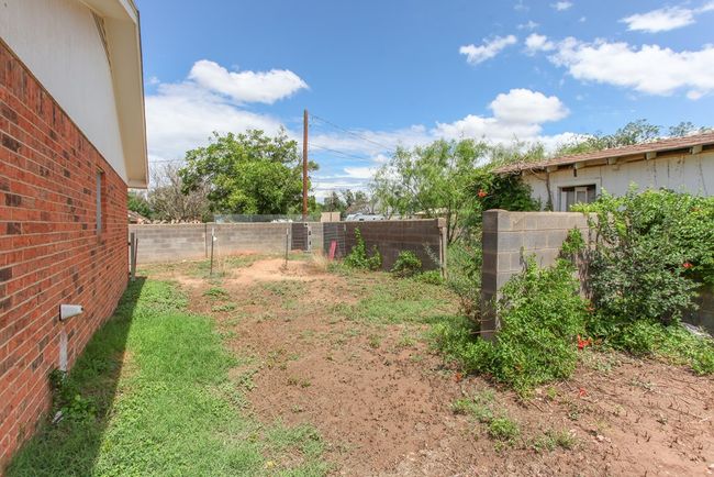 2608 E 24 Th St, House other with 3 bedrooms, 3 bathrooms and 2 parking in Big Spring TX | Image 36