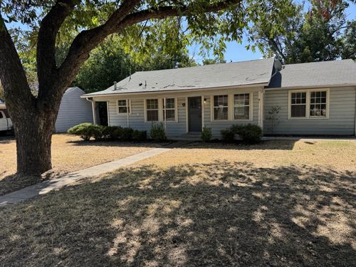 507 Poindexter Ave, Cleburne, TX, 76033-4427 | Card Image