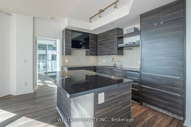 504 - 59 Annie Craig Dr, Condo with 2 bedrooms, 2 bathrooms and 1 parking in Etobicoke ON | Image 13