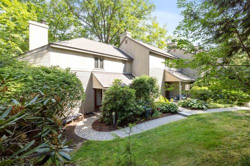 unit-108-2696 Lake Shore Rd, Gilford, NH, 03249-7703 | Card Image