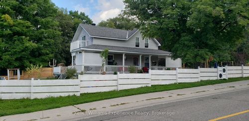 107 Pine St, Waubaushene, ON, L0K2C0 | Card Image