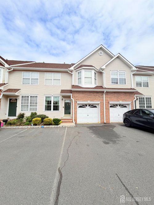 19 Gallop Ln, Somerset, NJ, 08873-5348 | Card Image