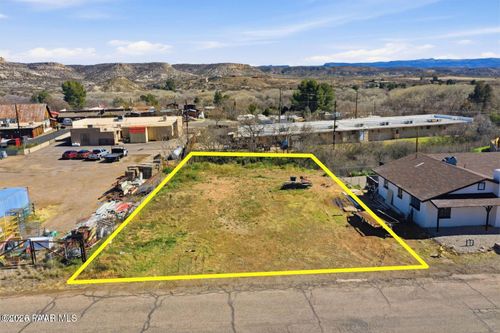 621 S 1st St, Camp Verde, AZ, 86322-7184 | Card Image