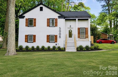 5008 The Plz, Charlotte, NC, 28215-2046 | Card Image