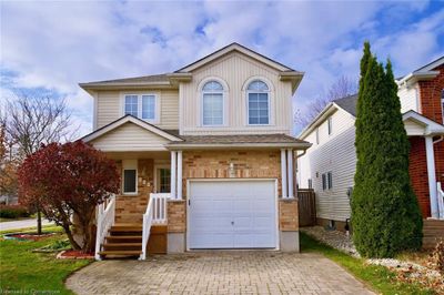 601 Mountain Maple Ave, House other with 3 bedrooms, 2 bathrooms and 3 parking in Waterloo ON | Image 1