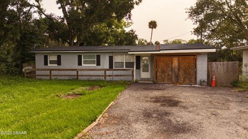 1131 Martha Dr, Daytona Beach, FL, 32114-6115 | Card Image