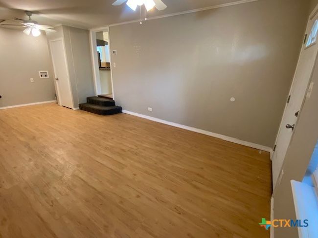 720 S Laurel Ave, House other with 2 bedrooms, 1 bathrooms and null parking in Luling TX | Image 14