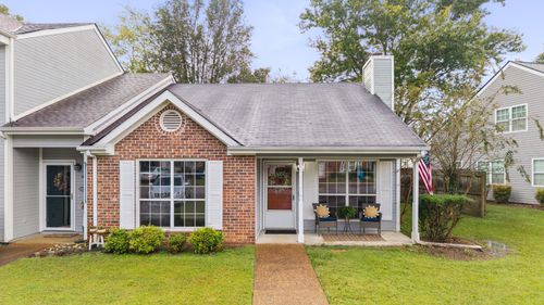 1310 Leaside Ln, Hixson, TN, 37343-3070 | Card Image