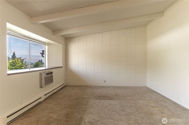 Living Room | Image 6