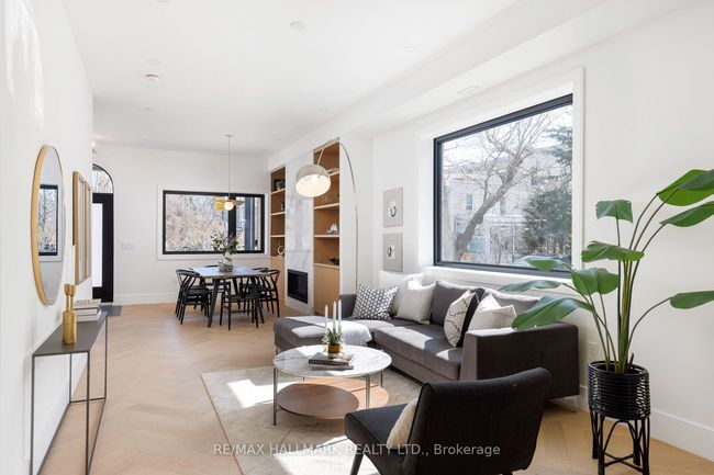 108 Crawford St, House attached with 6 bedrooms, 5 bathrooms and 3 parking in Toronto ON | Image 9