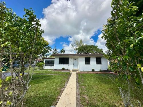 535 Harem Ave, Opa-Locka, FL, 33054-3021 | Card Image