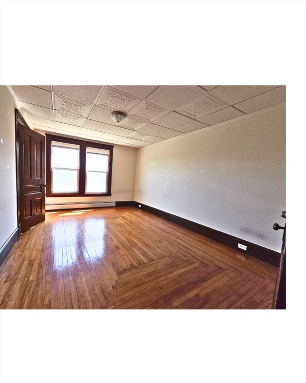 Residential Lease in Worcester 3
