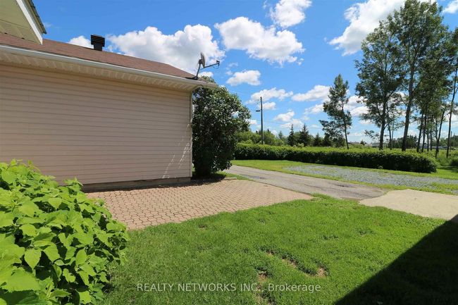 662 Edward Ave, House other with 2 bedrooms, 1 bathrooms and 2 parking in Holtyre ON | Image 40