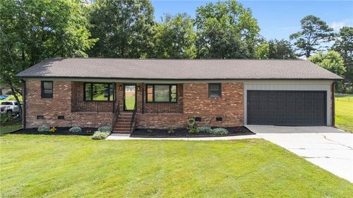 333 Gregg St, Archdale, NC, 27263-3303 | Card Image