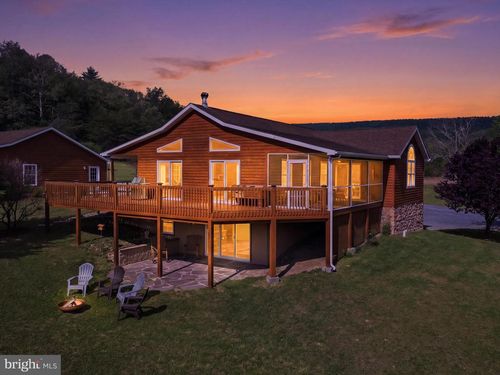 1054 River Bend Dr, PAW PAW, WV, 25434-8740 | Card Image