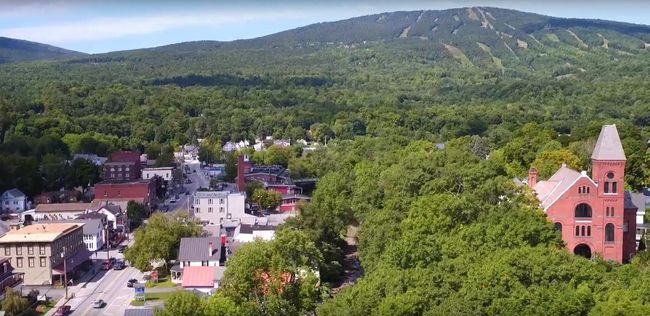 104 Main St, House other with 4 bedrooms, 5 bathrooms and null parking in Ludlow VT | Image 44