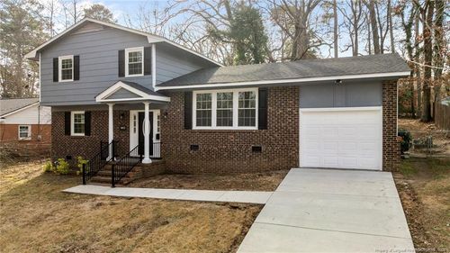 1813 Spruce St, Fayetteville, NC, 28303-4131 | Card Image