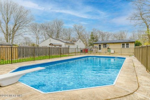 208 Laurel Dr, Bayville, NJ, 08721-1030 | Card Image