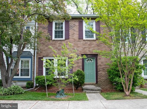 204 Michele Cir, MILLERSVILLE, MD, 21108-1028 | Card Image