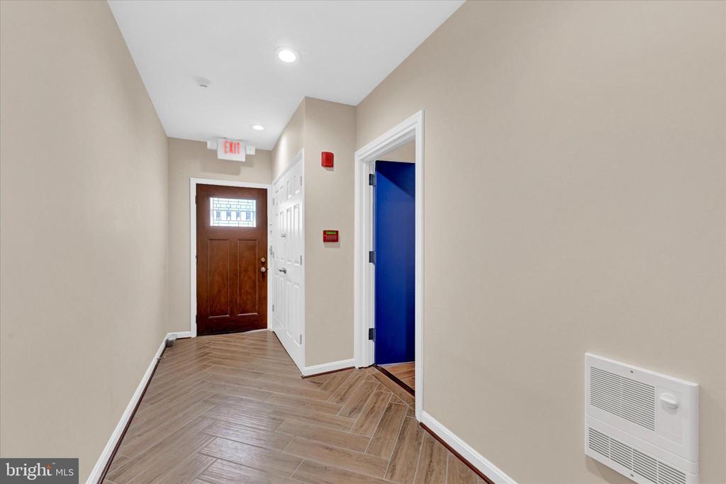 Commercial Sale in BALTIMORE 4