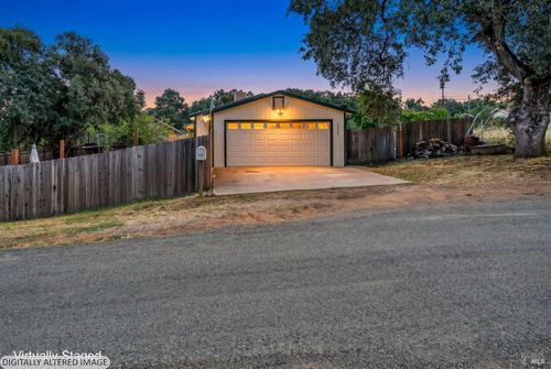 15925 45th Ave, Clearlake, CA, 95422-7913 | Card Image