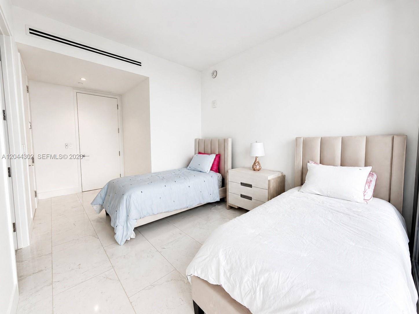 Residential Lease in Sunny Isles Beach 4