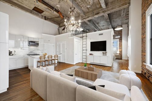 unit-9i-915 Franklin St, Houston, TX, 77002-1733 | Card Image