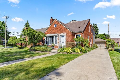 450 N Denwood St, Dearborn, MI, 48128-1565 | Card Image