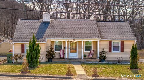 136 Pearl Lake Rd, Waterbury, CT, 06706-2515 | Card Image