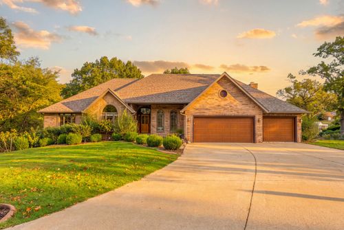 110 Woodleigh Dr S, Branson, MO, 65616-3723 | Card Image