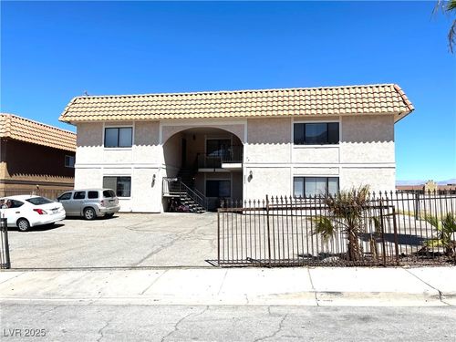 6987 Mendon Ln, Las Vegas, NV, 89156-6154 | Card Image