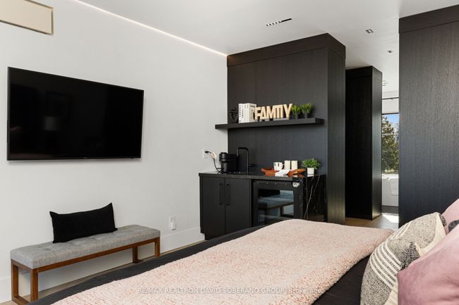 102 Ulster St, House attached with 4 bedrooms, 5 bathrooms and 1 parking in Toronto ON | Image 35