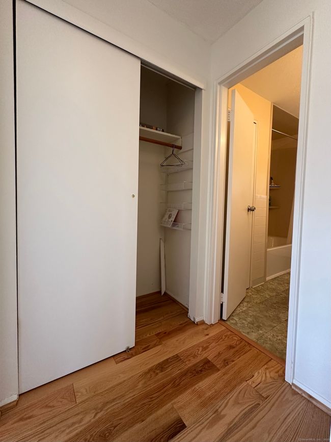 APT-50 - 486 Oak Ave, Condo with 2 bedrooms, 1 bathrooms and 2 parking in Cheshire CT | Image 15