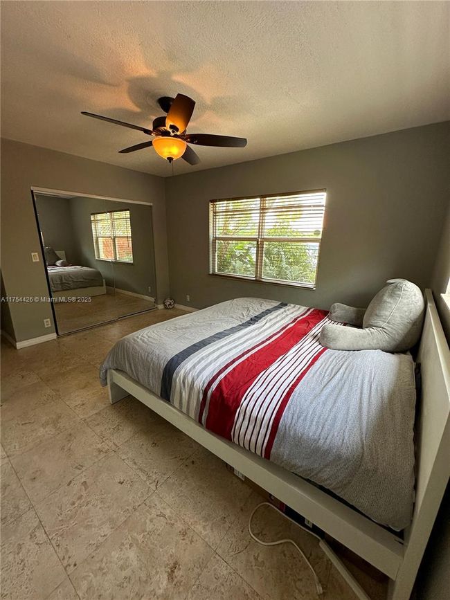 APT-1 - 530 Ne 15 Th Ct, Condo with 2 bedrooms, 1 bathrooms and null parking in Fort Lauderdale FL | Image 10